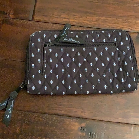 Vera Bradley Large Zip Around Wallet Clutch - Picture 3 of 5